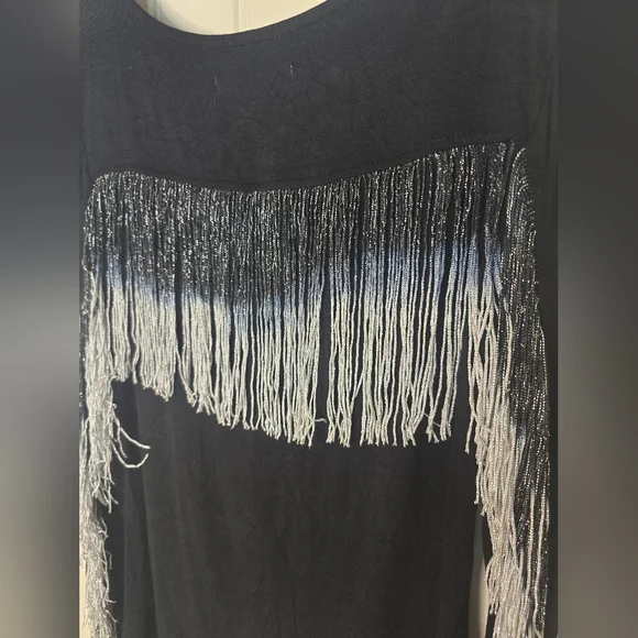 Black and Silver Fringe Blouse - Picture 6 of 8